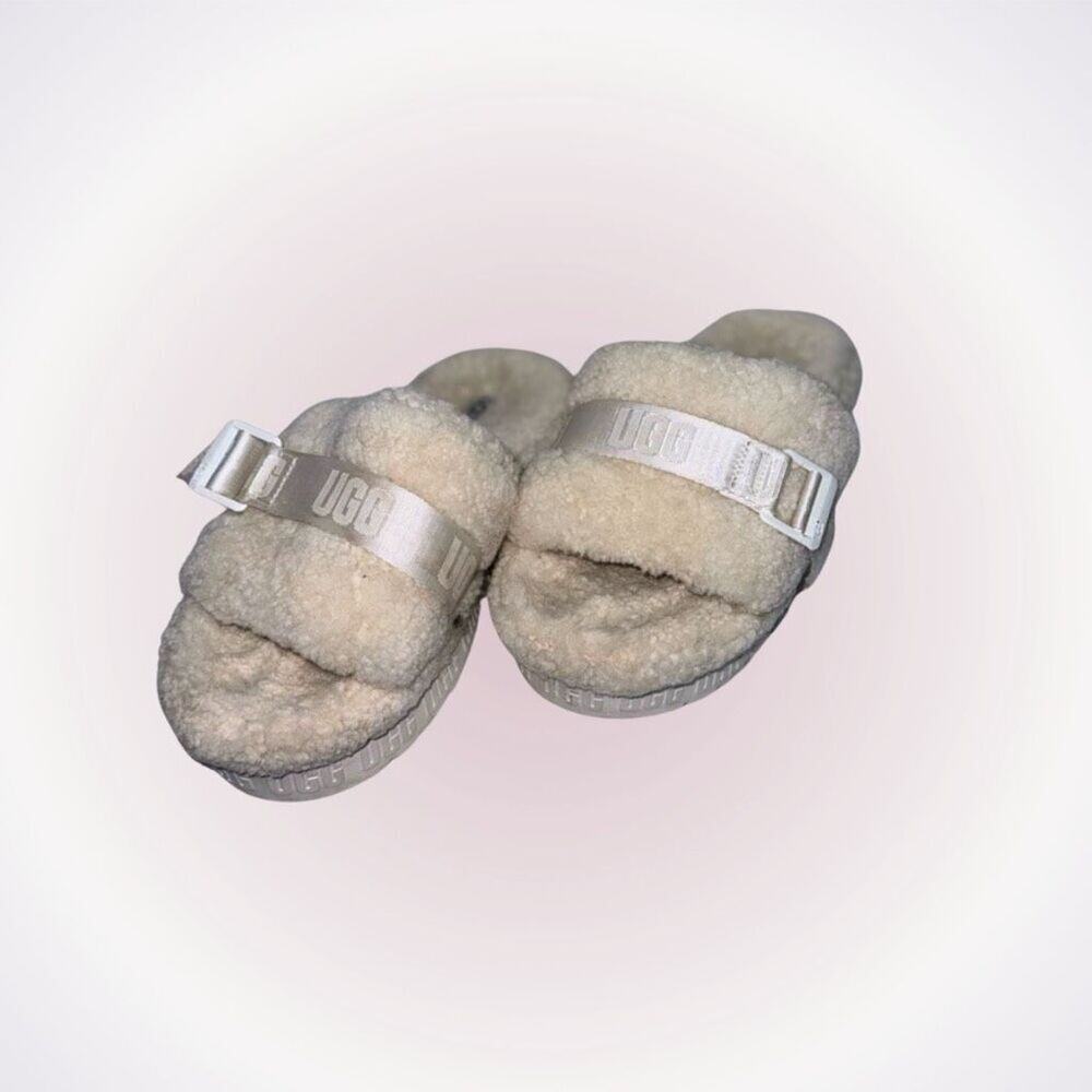 Ugg fluffy platform slippers in cream | Sz 8.5/39